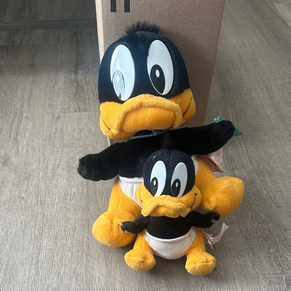 Vintage daffy duck  Looney Tunes Lovables Plush - Black and Orange